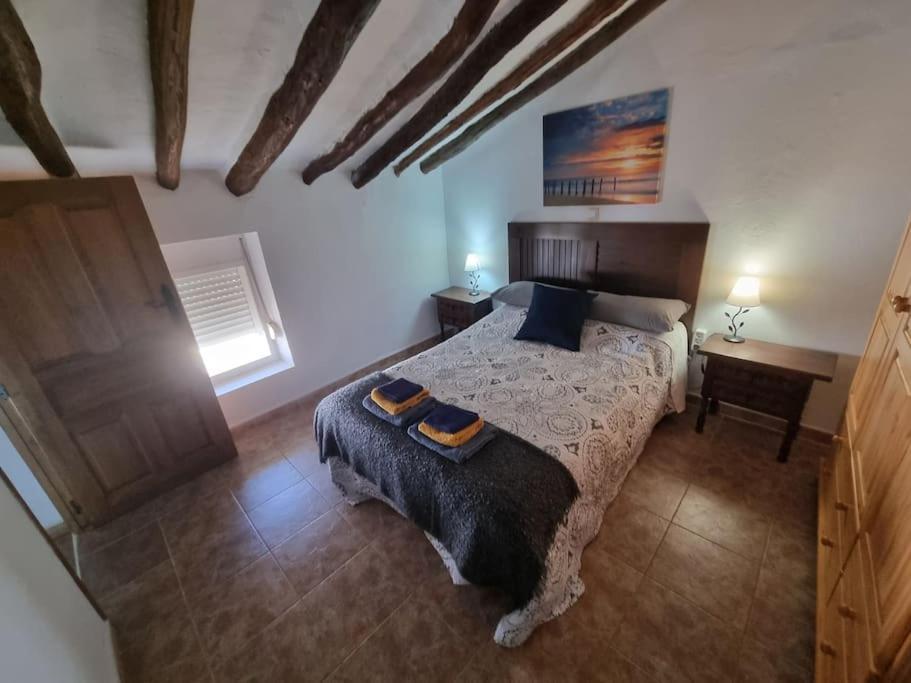 Casa Arriba Village House In Zarra Esterno foto